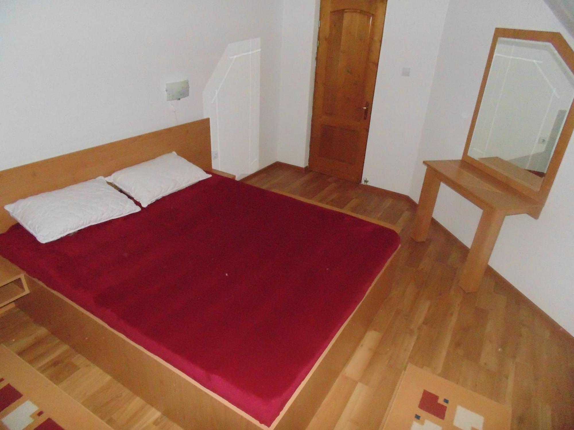 Casa Dancs Hotel Covasna Bilik gambar