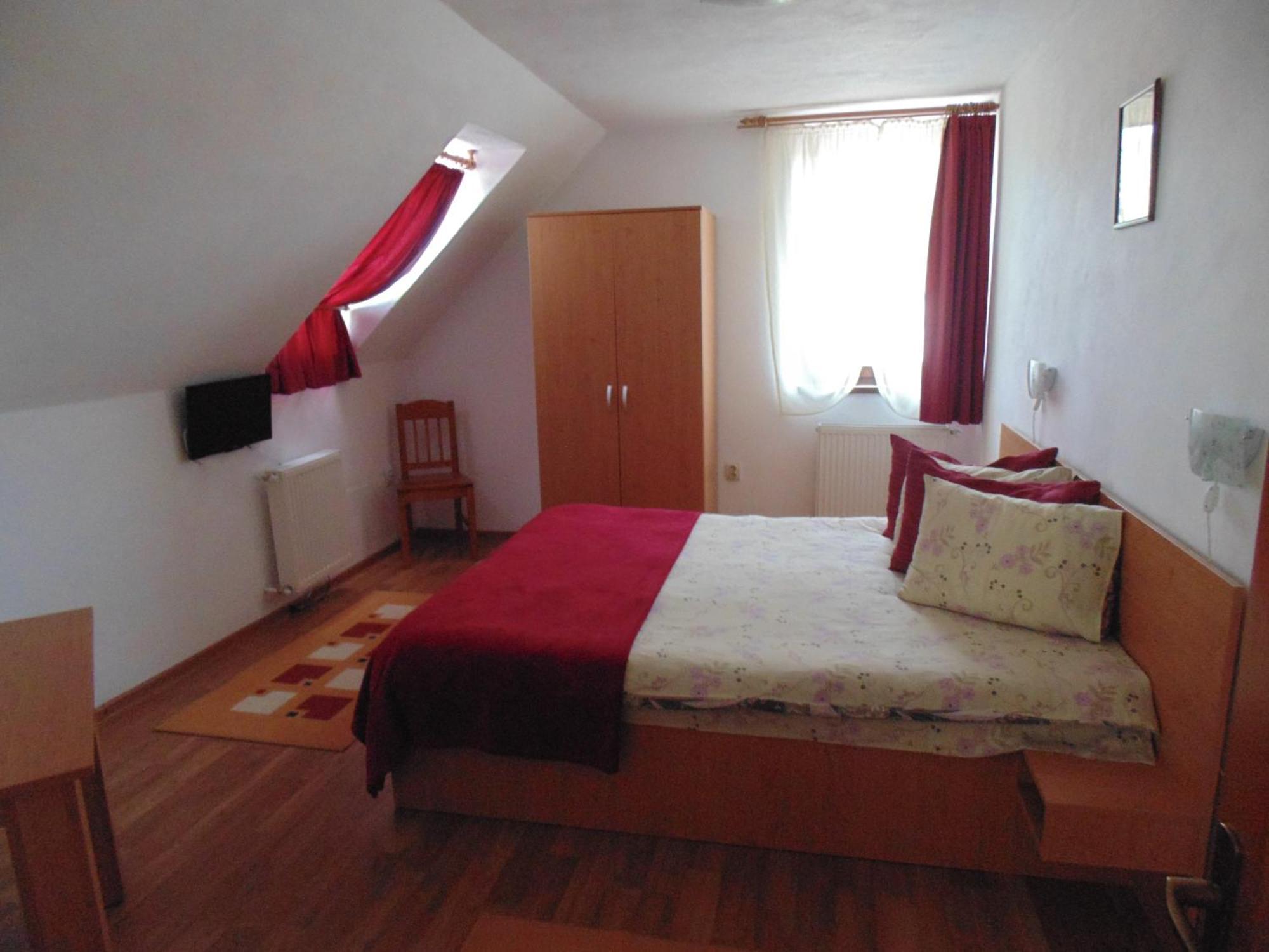 Casa Dancs Hotel Covasna Luaran gambar