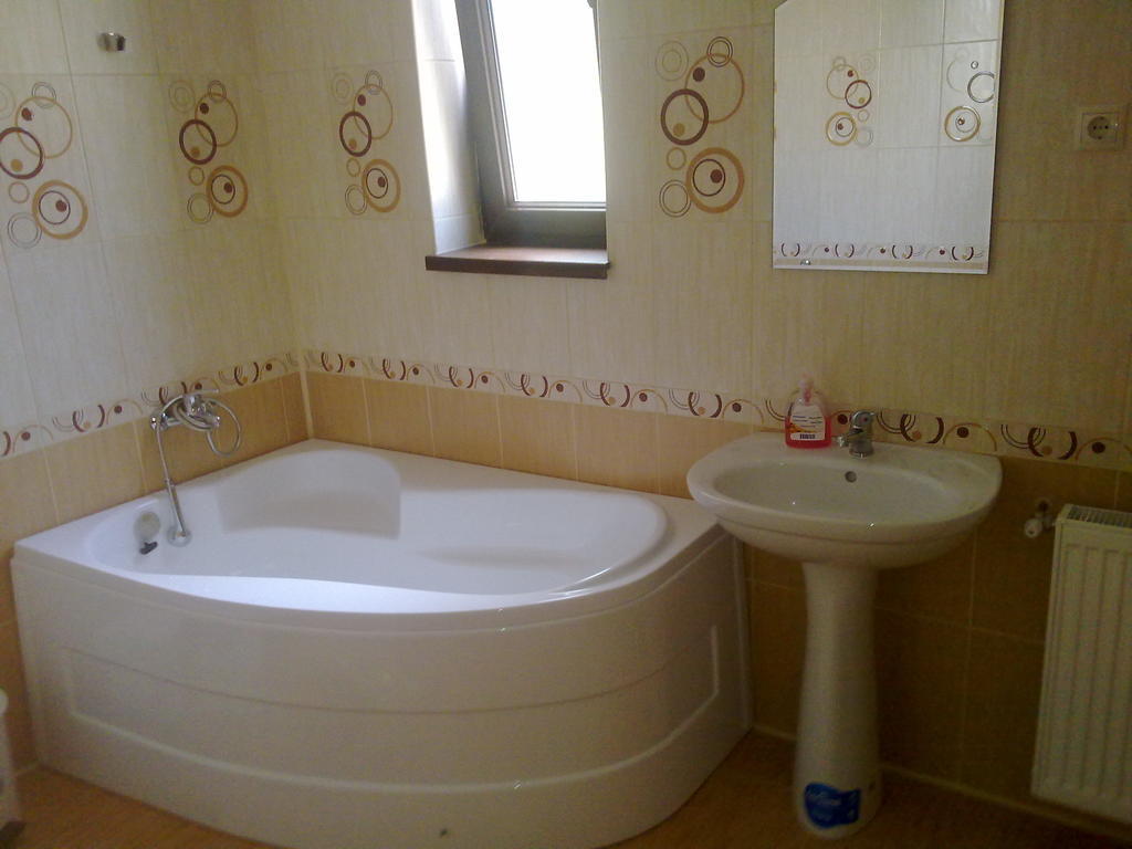Casa Dancs Hotel Covasna Bilik gambar